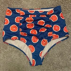 Kortni Jeane ruched front grapefruit bottoms